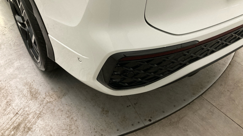 Volkswagen Tayron 2.0 TDI R-Line 5dr DSG7 [7 Seat] Diesel Estate